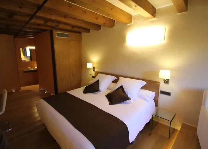 Hotel Cuch Cánoves