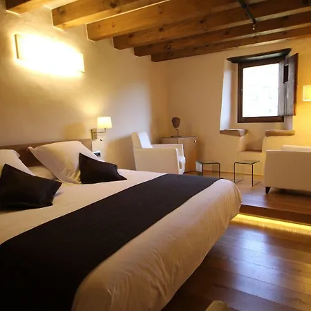 Cuch Hotel Canoves